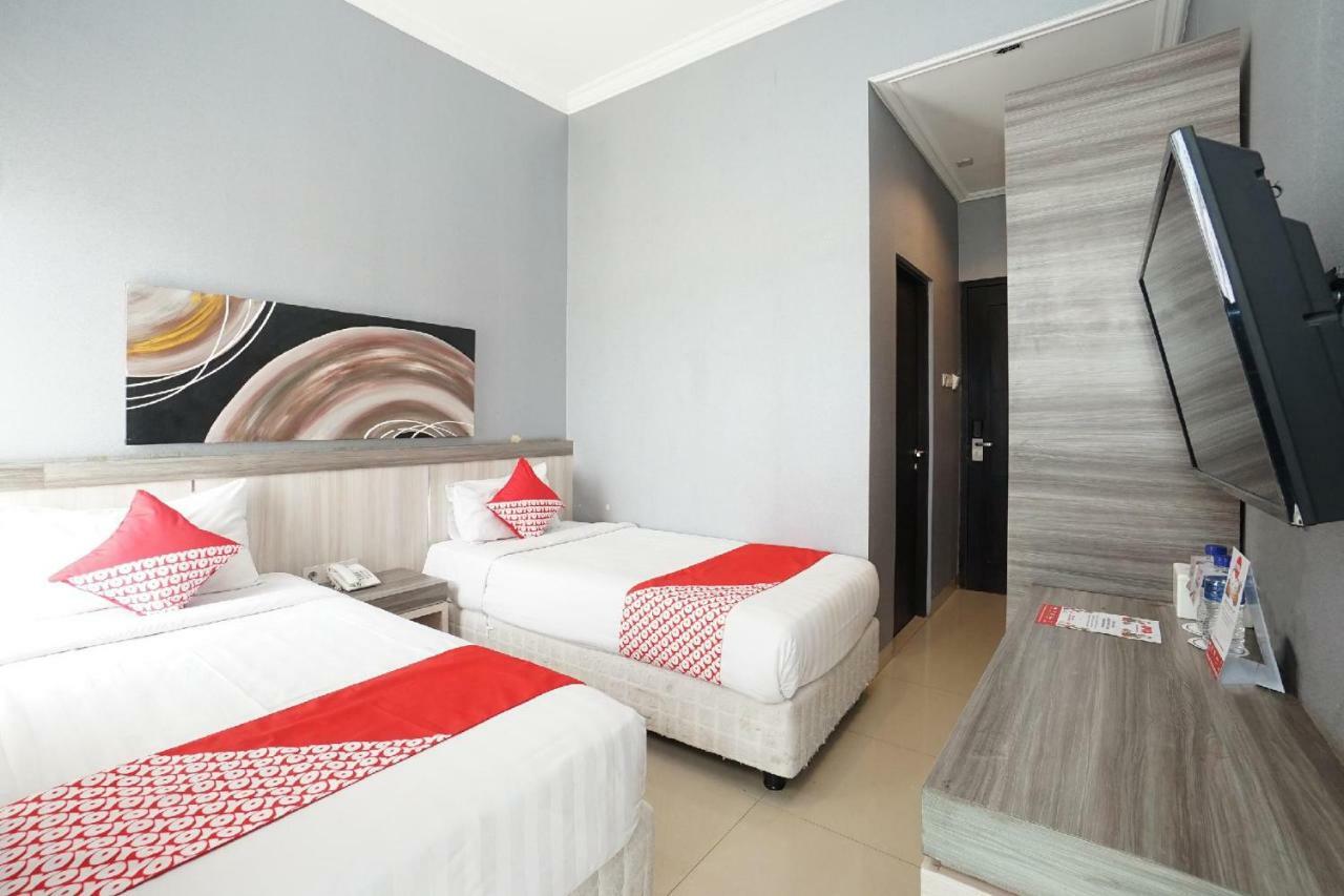 Oyo 289 Hotel Dalwa Syariah Pasuruan Εξωτερικό φωτογραφία
