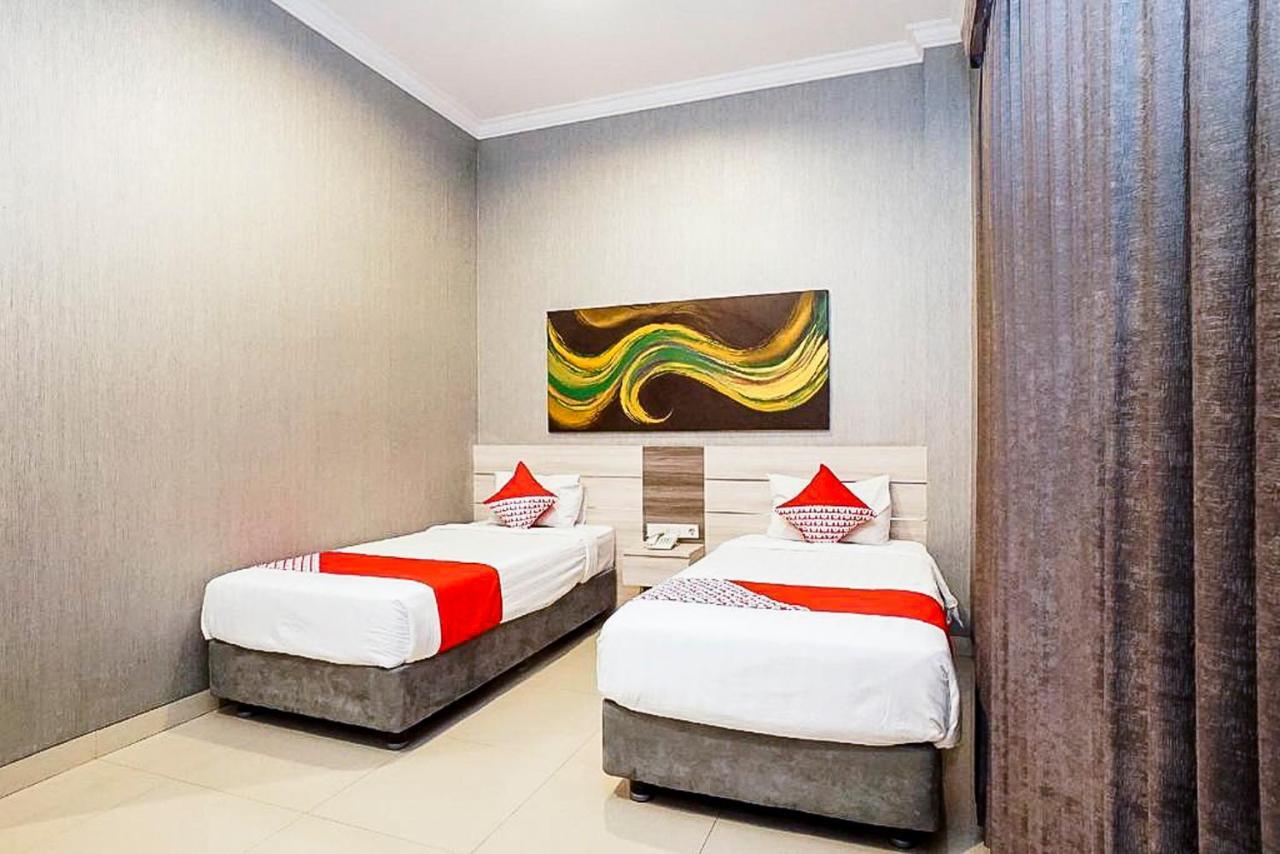 Oyo 289 Hotel Dalwa Syariah Pasuruan Εξωτερικό φωτογραφία